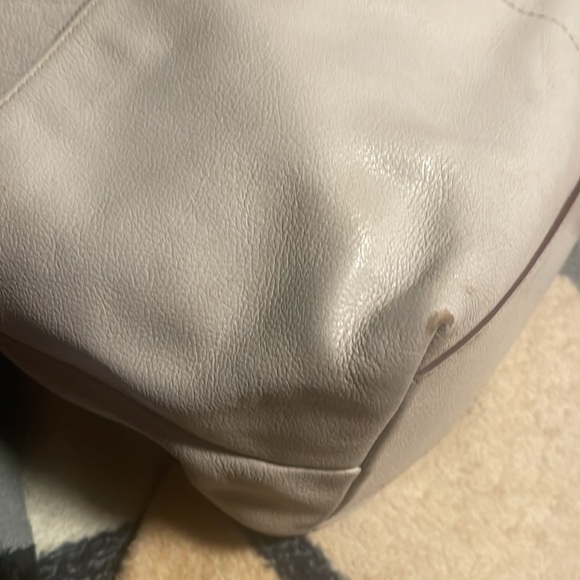 Dooney and bourke crème leather purse - Picture 7 of 10